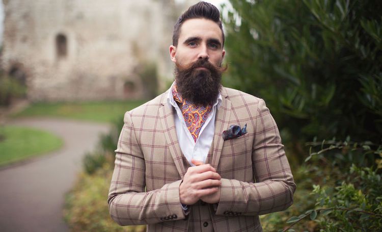 Yellow paisley silk day cravat ascot tie Yellow paisley silk day cravat ascot tie